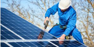 Installation Maintenance Panneaux Solaires Photovoltaïques à Saint-Priest-Ligoure